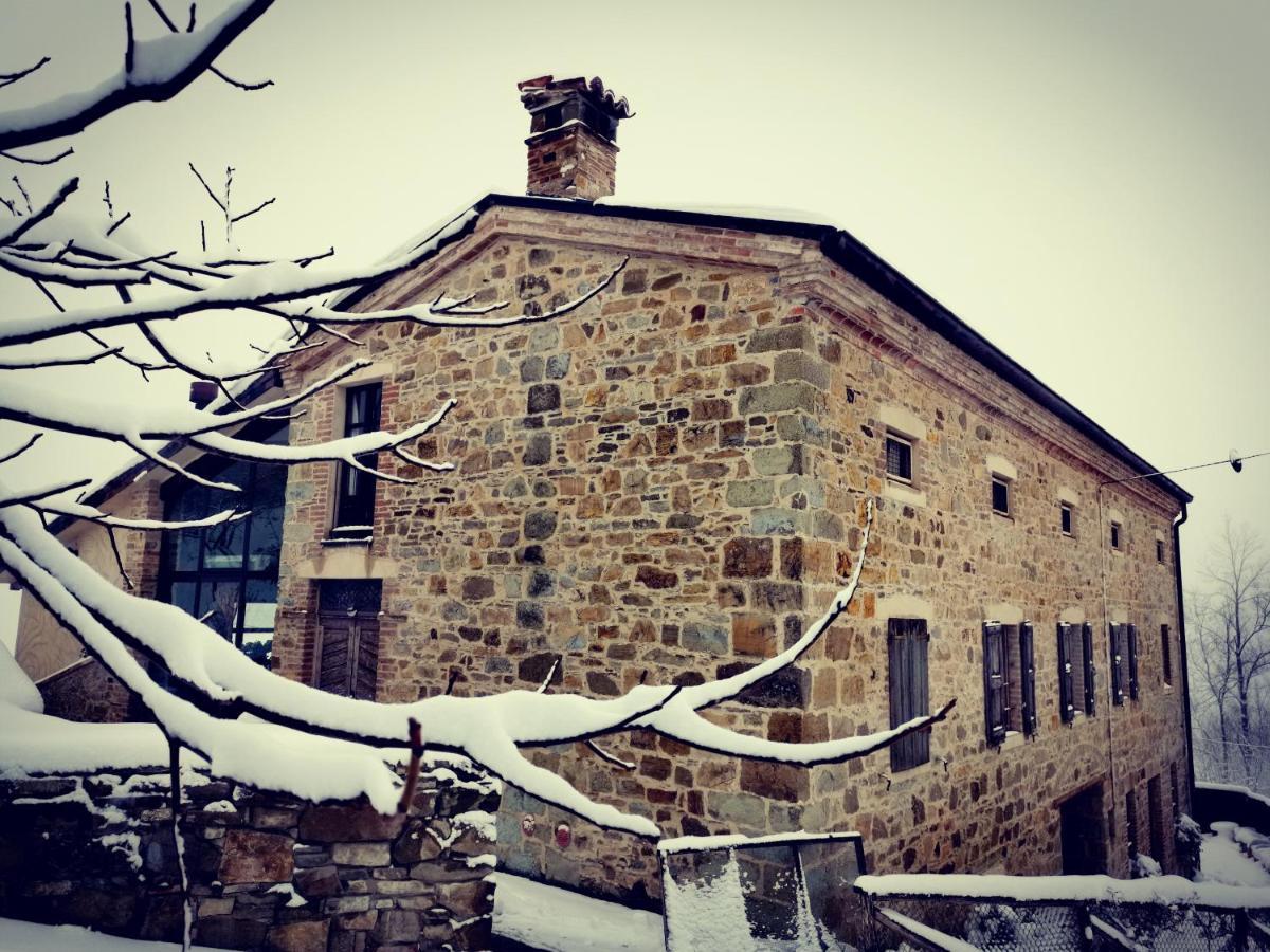 Daina Bianca Bed & Breakfast Solignano Bagian luar foto