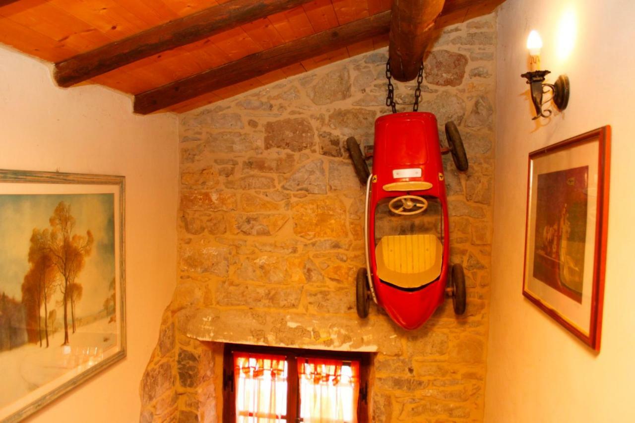 Daina Bianca Bed & Breakfast Solignano Bagian luar foto
