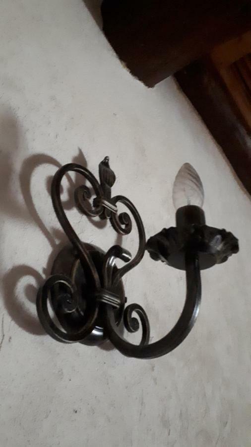 Daina Bianca Bed & Breakfast Solignano Bagian luar foto